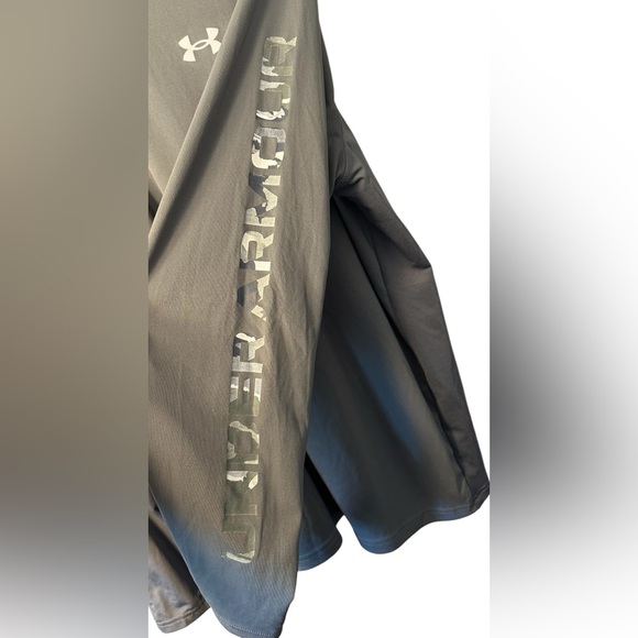 Under Armour Men’s XL Gray Performance Hoodie Long Sleeve Loose Fit - Picture 2 of 8